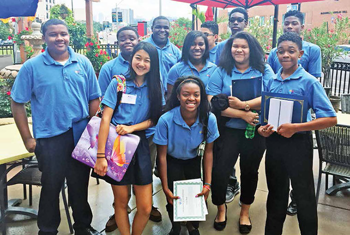 STEAM students in St Louis